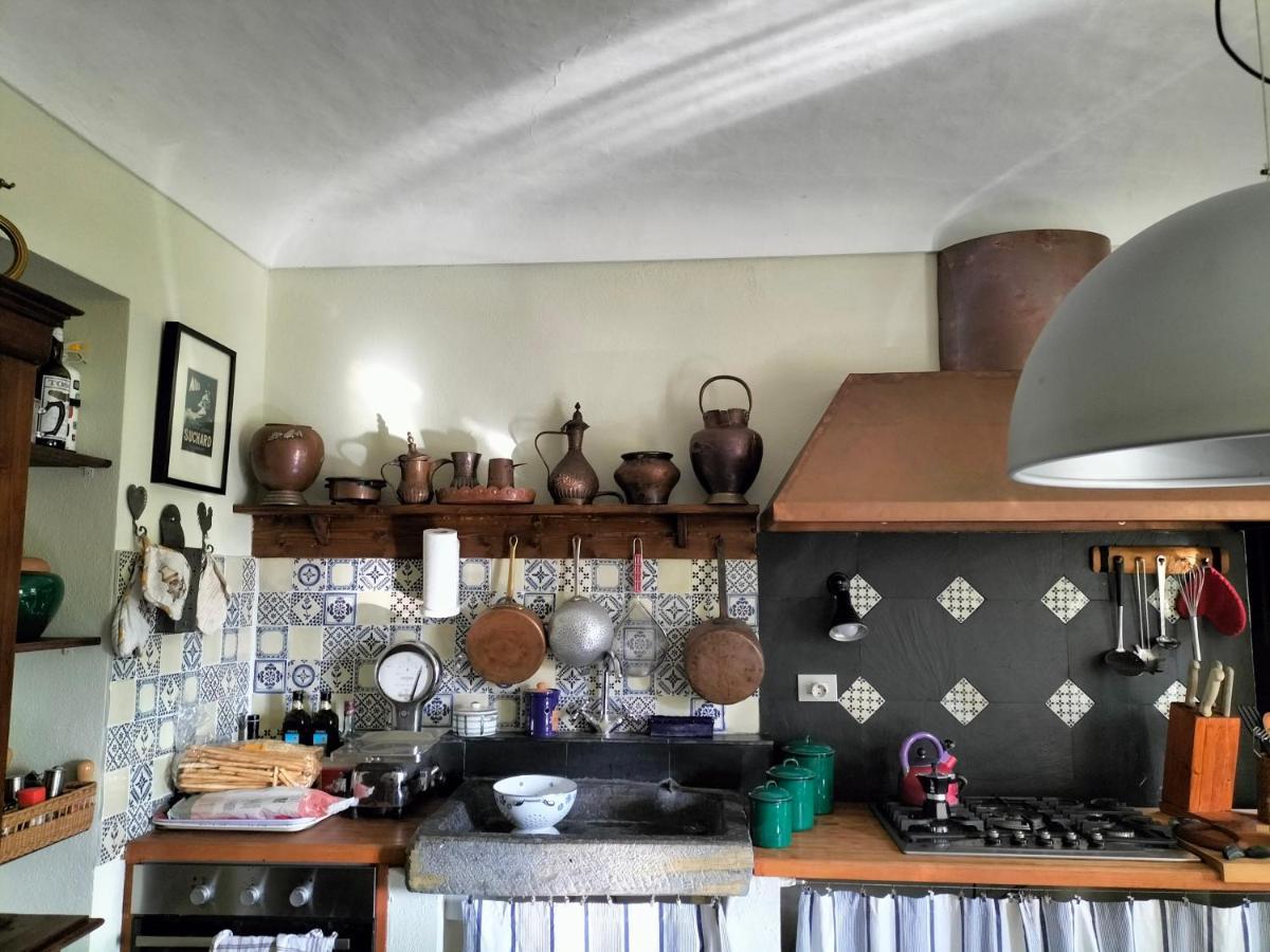 Sotto La Luna Bruna B&B Cocconato ภายนอก รูปภาพ