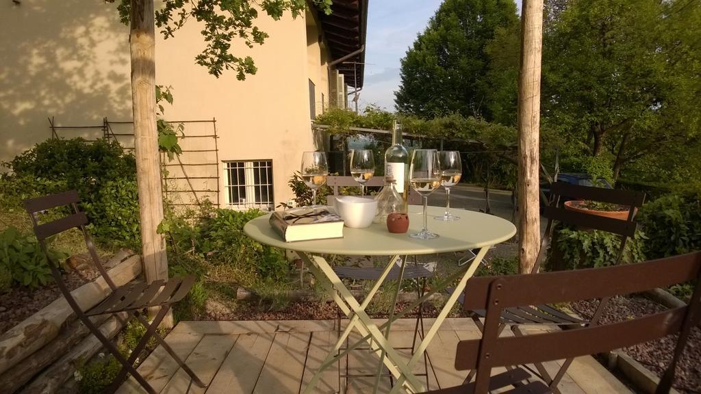 Sotto La Luna Bruna B&B Cocconato ภายนอก รูปภาพ