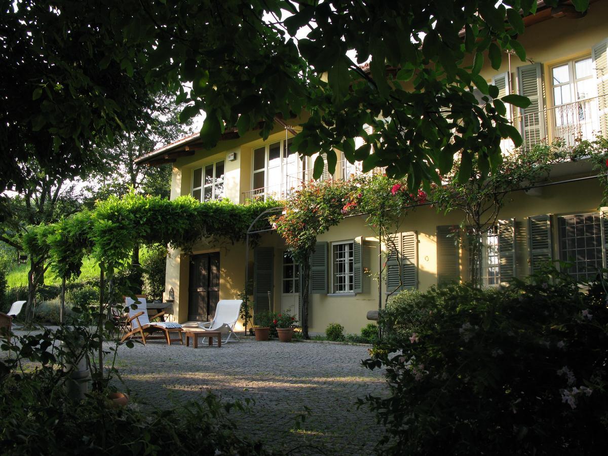 Sotto La Luna Bruna B&B Cocconato ภายนอก รูปภาพ