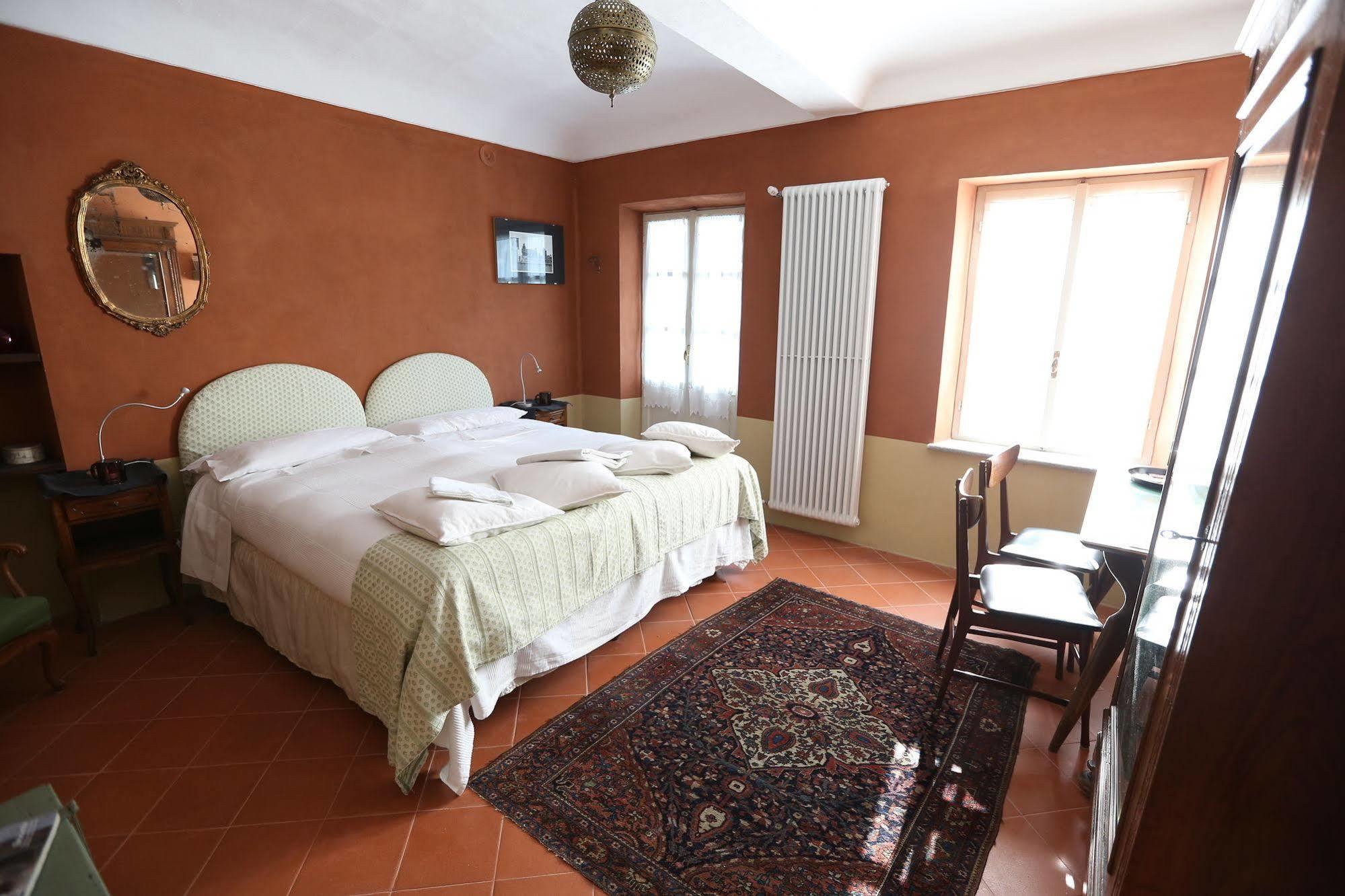 Sotto La Luna Bruna B&B Cocconato ภายนอก รูปภาพ