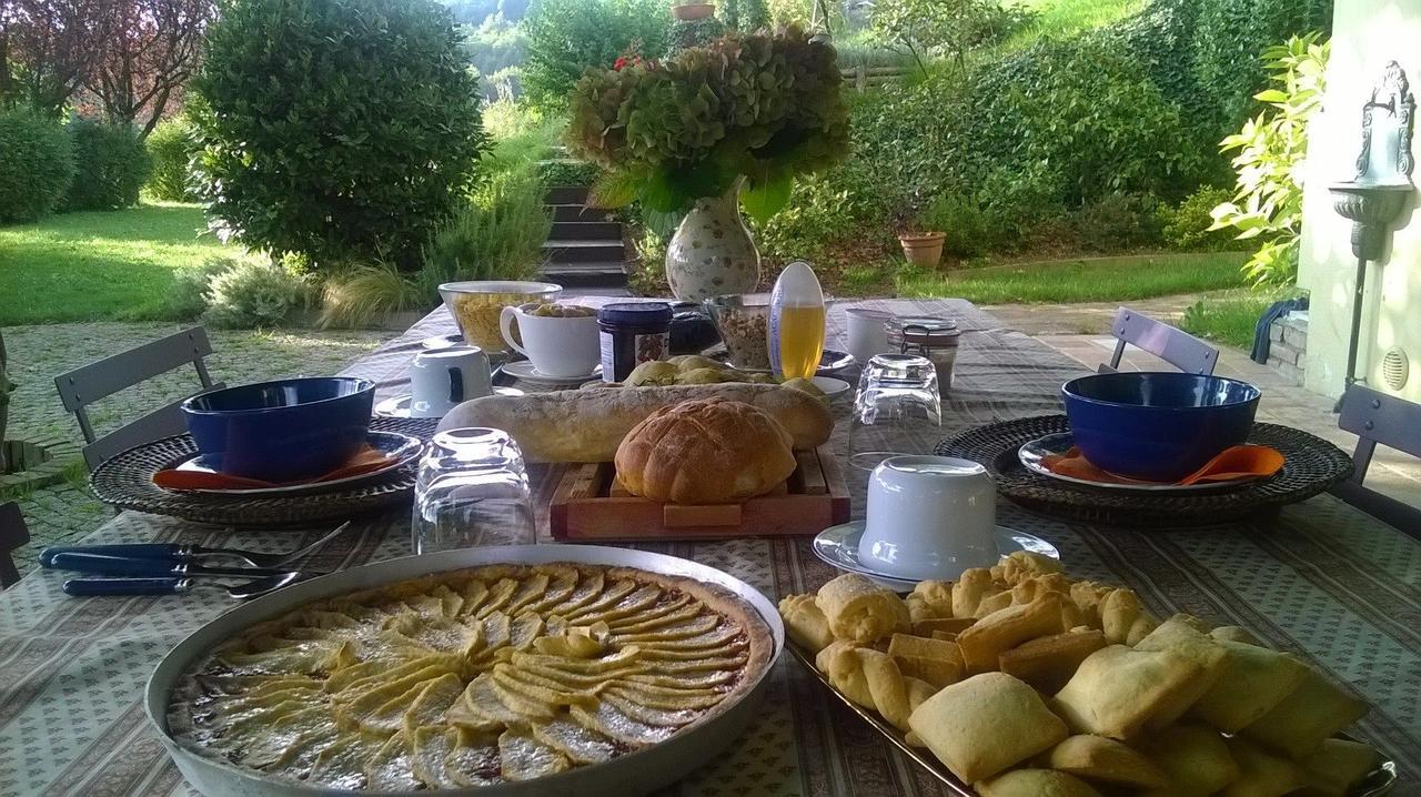 Sotto La Luna Bruna B&B Cocconato ภายนอก รูปภาพ